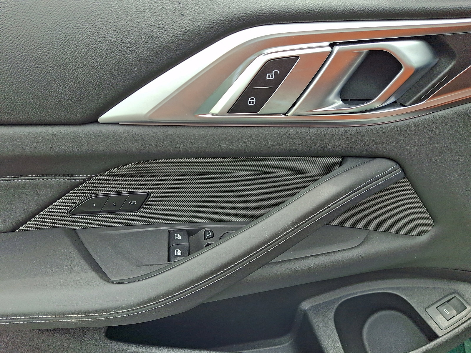 Used 2025 BMW M4 Coupe w/ Executive Package RWD image 11