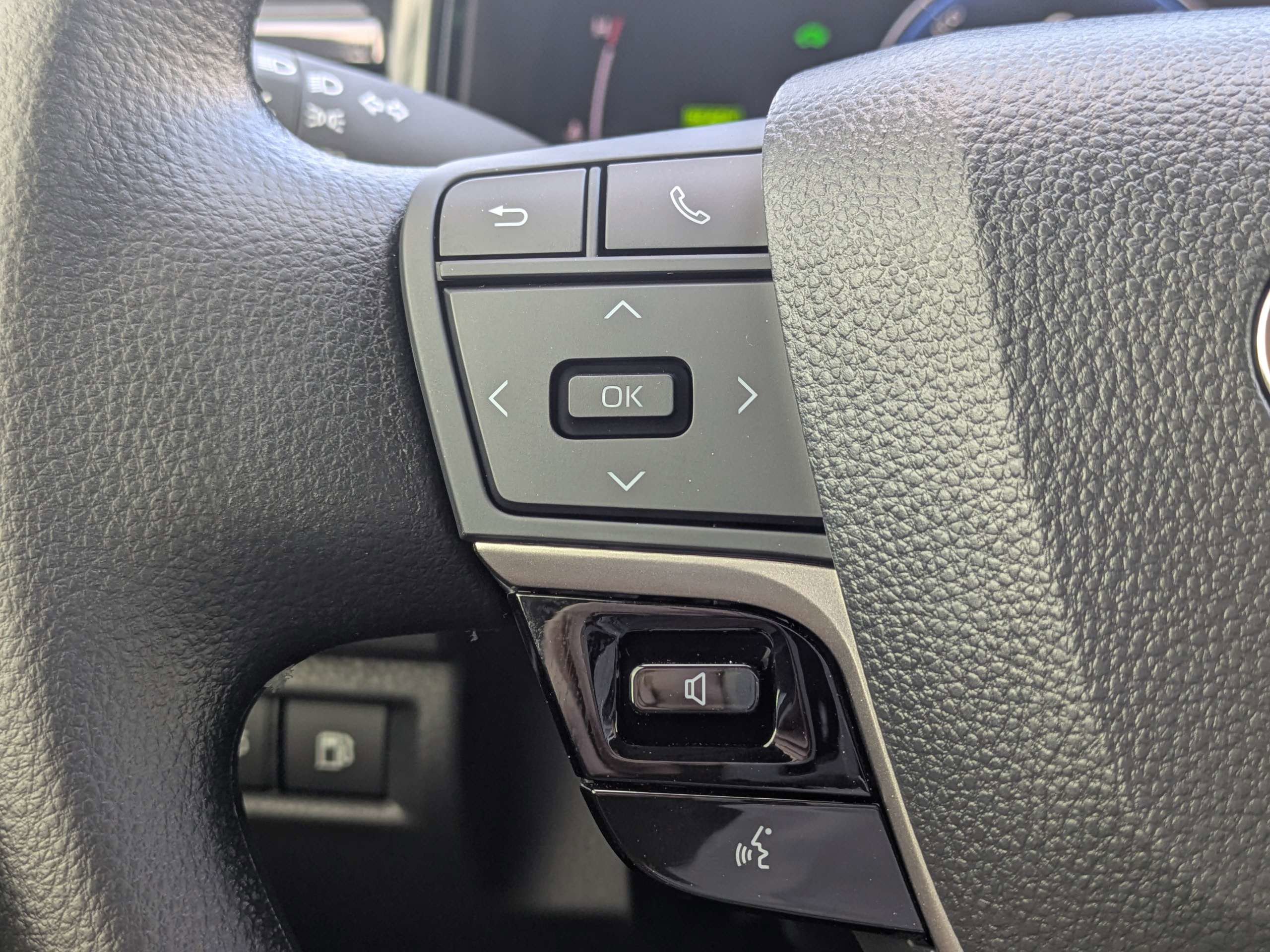 Used 2026 Toyota Camry LE FWD image 22