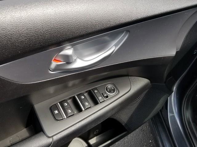 Used 2023 Kia Forte LX image 10