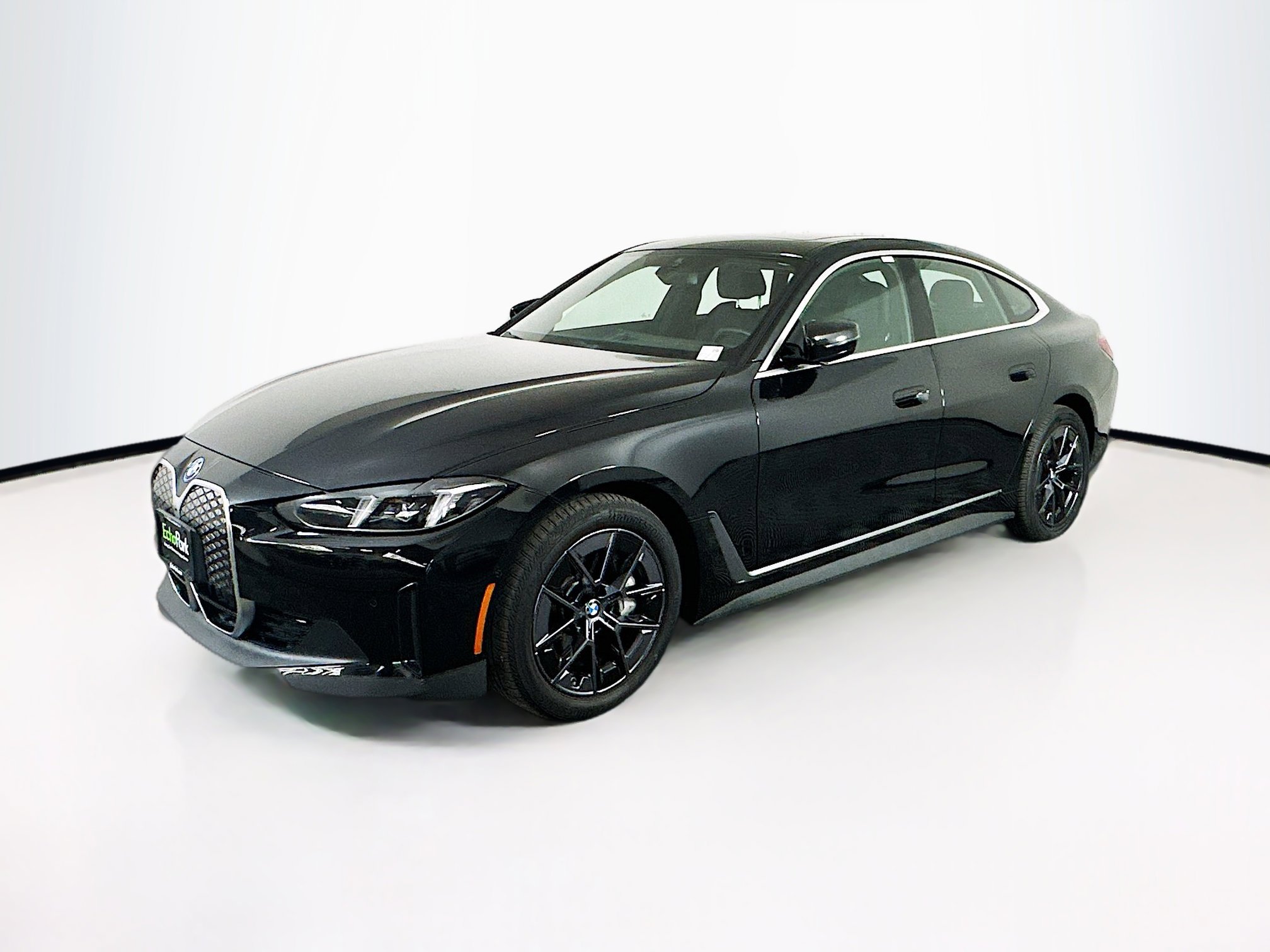 Used 2025 BMW i4 eDrive40 image 3