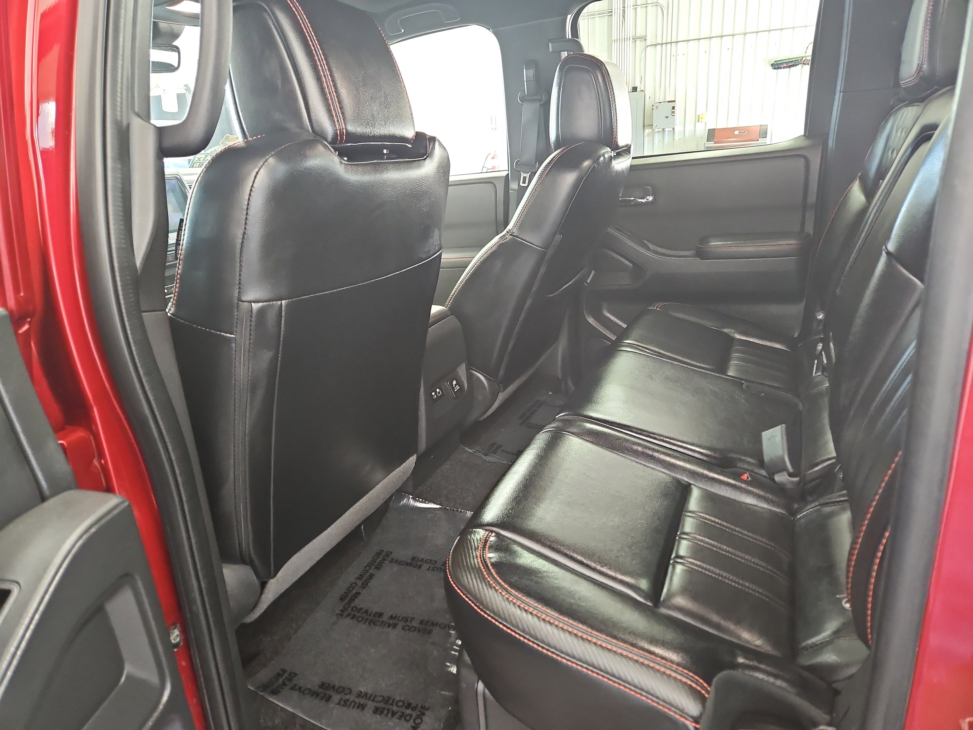 Used 2023 Nissan Frontier PRO-4X w/ Pro-4X Premium Package image 11