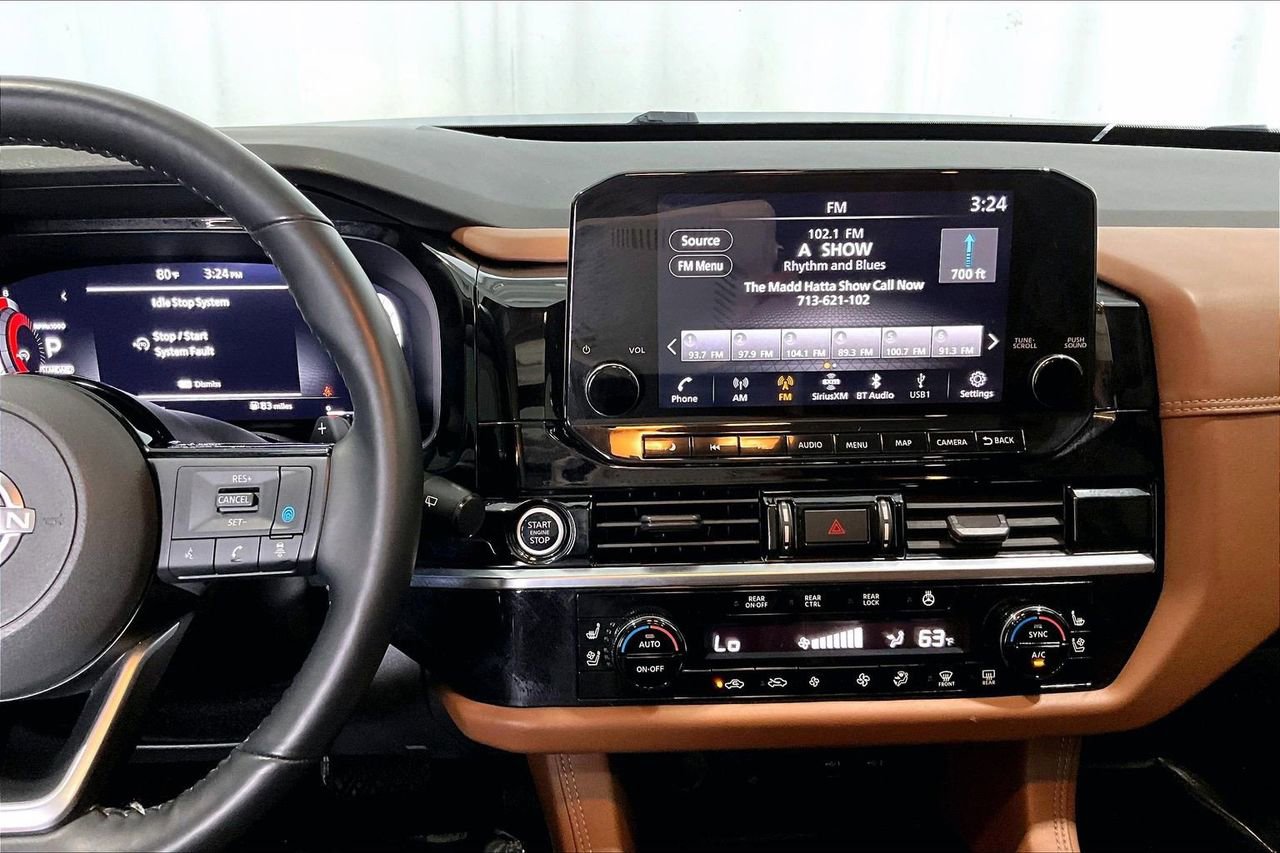 Used 2023 Nissan Pathfinder Platinum w/ Cargo Package FWD image 5