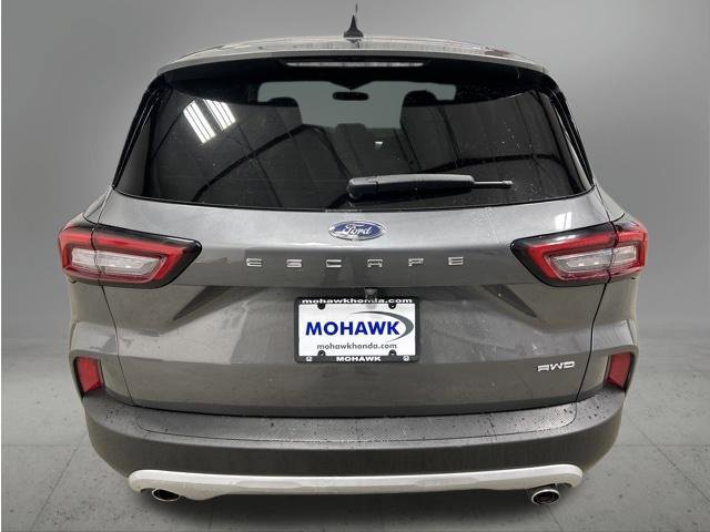 Used 2025 Ford Escape Active w/ Cold Weather Package AWD/4WD image 4