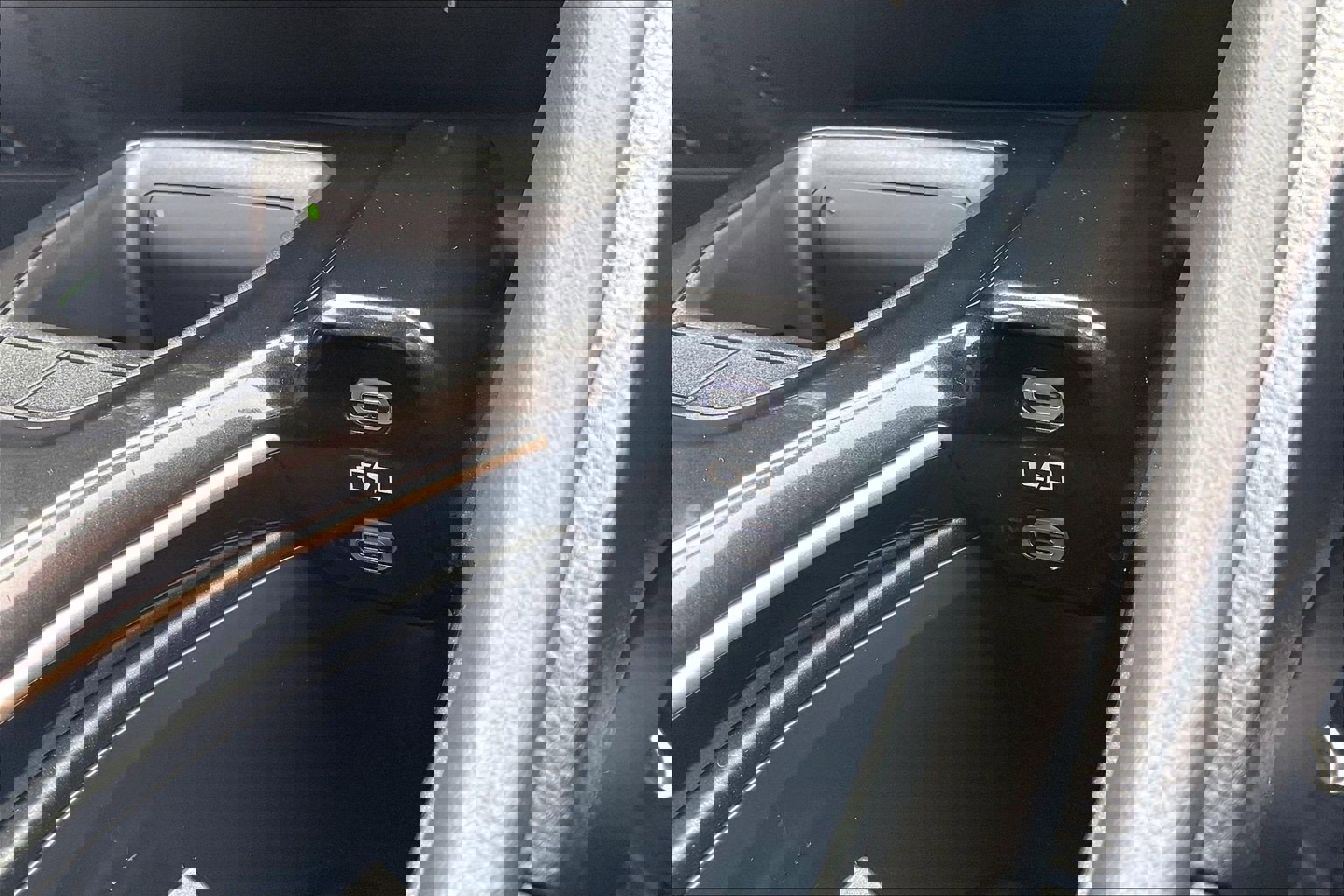 Used 2025 Toyota Crown XLE image 38