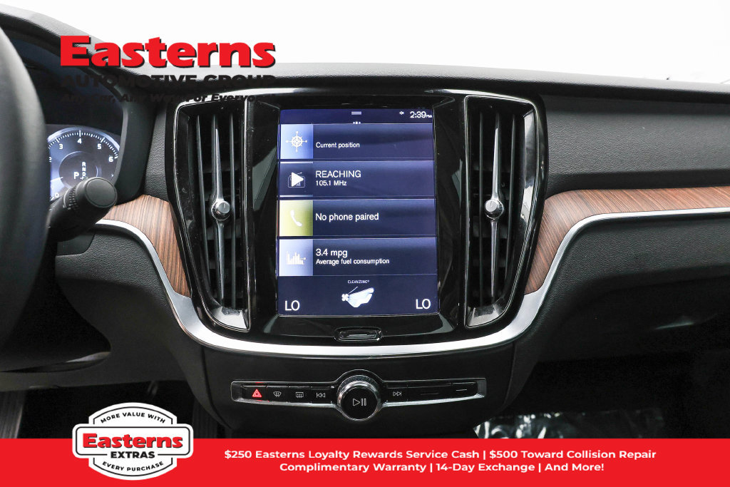 Used 2022 Volvo S60 B5 Inscription FWD image 13