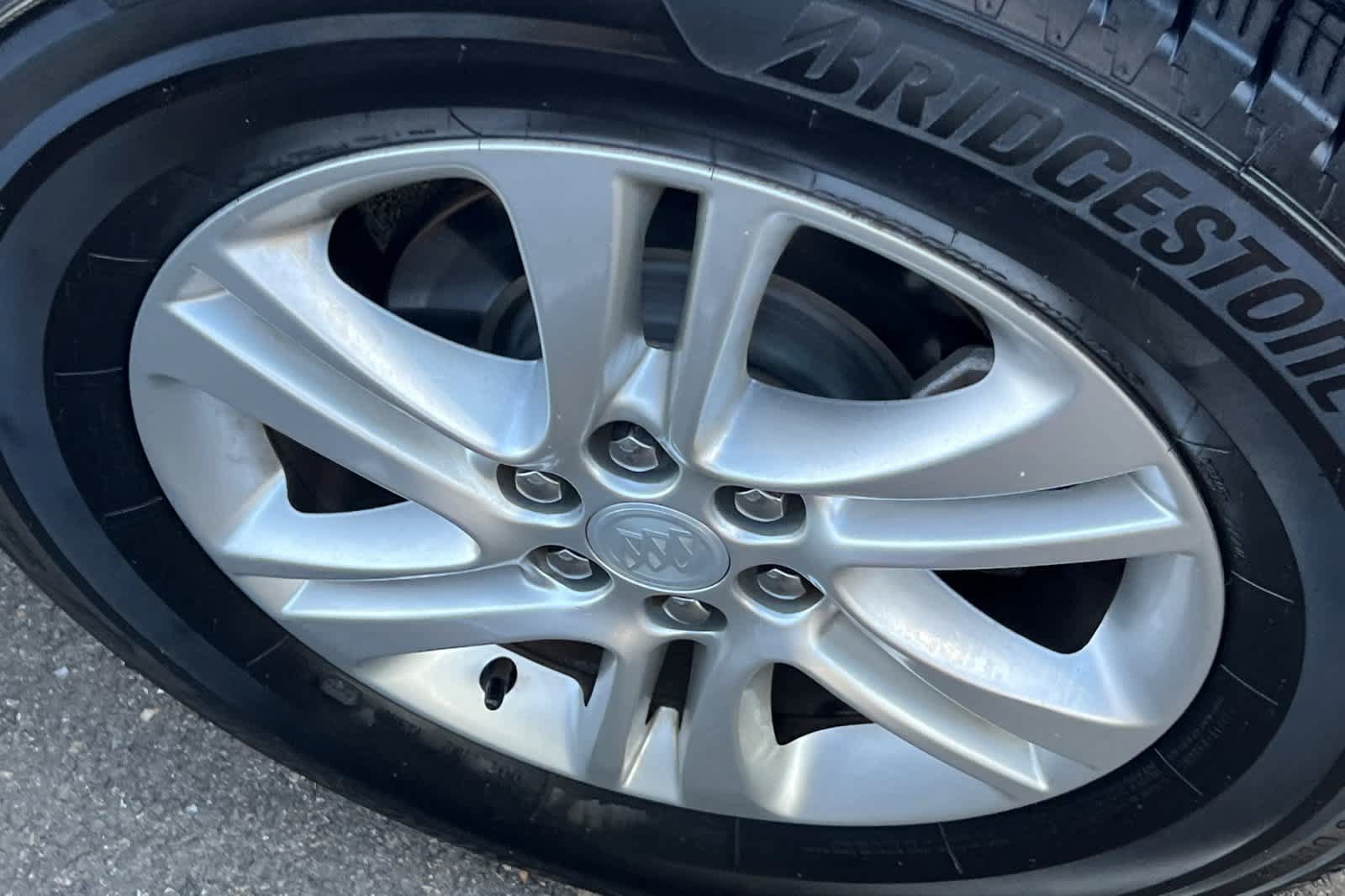 Used 2019 Buick Enclave Essence FWD image 22