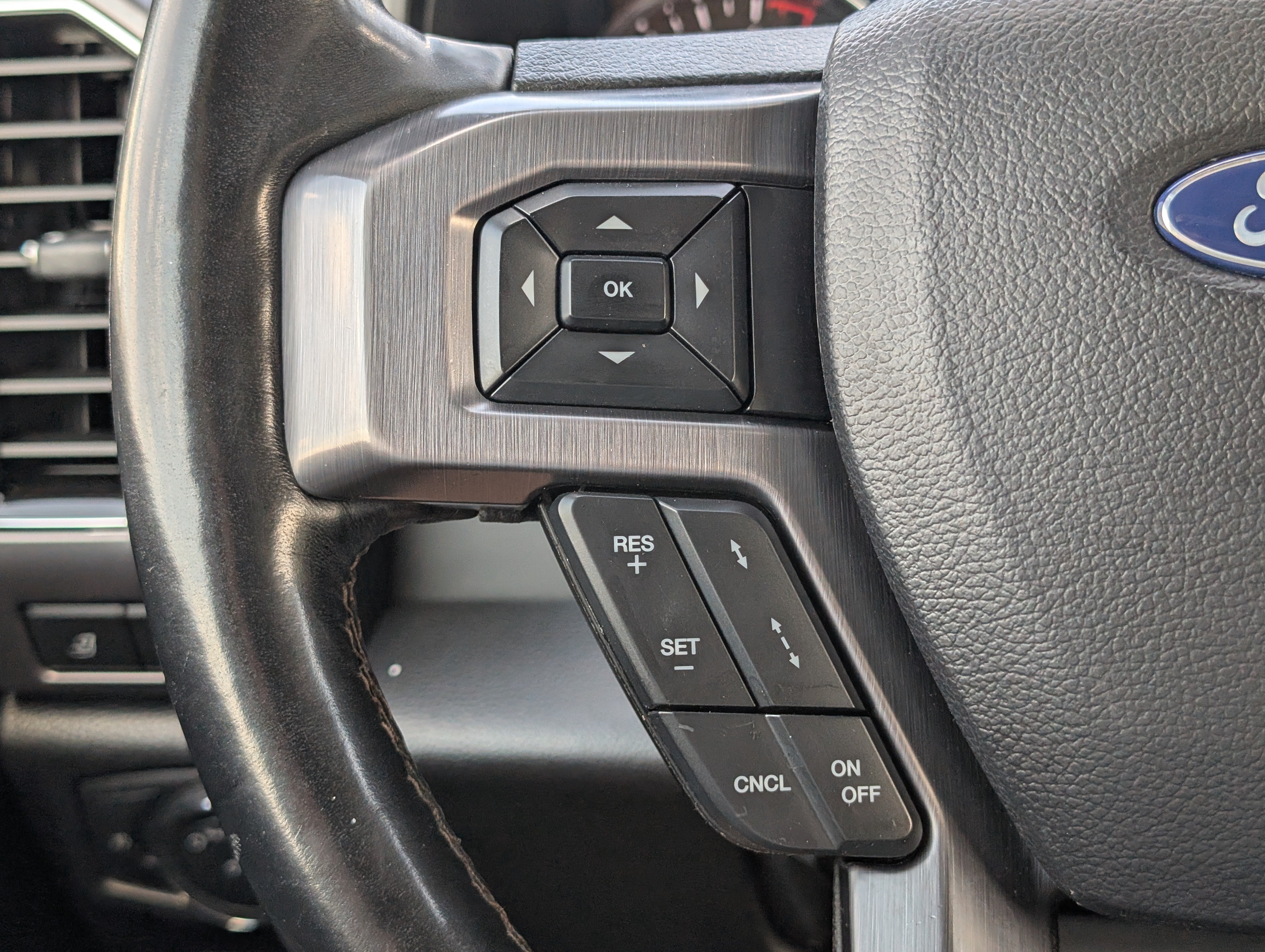Used 2019 Ford Expedition Max Platinum AWD/4WD image 15