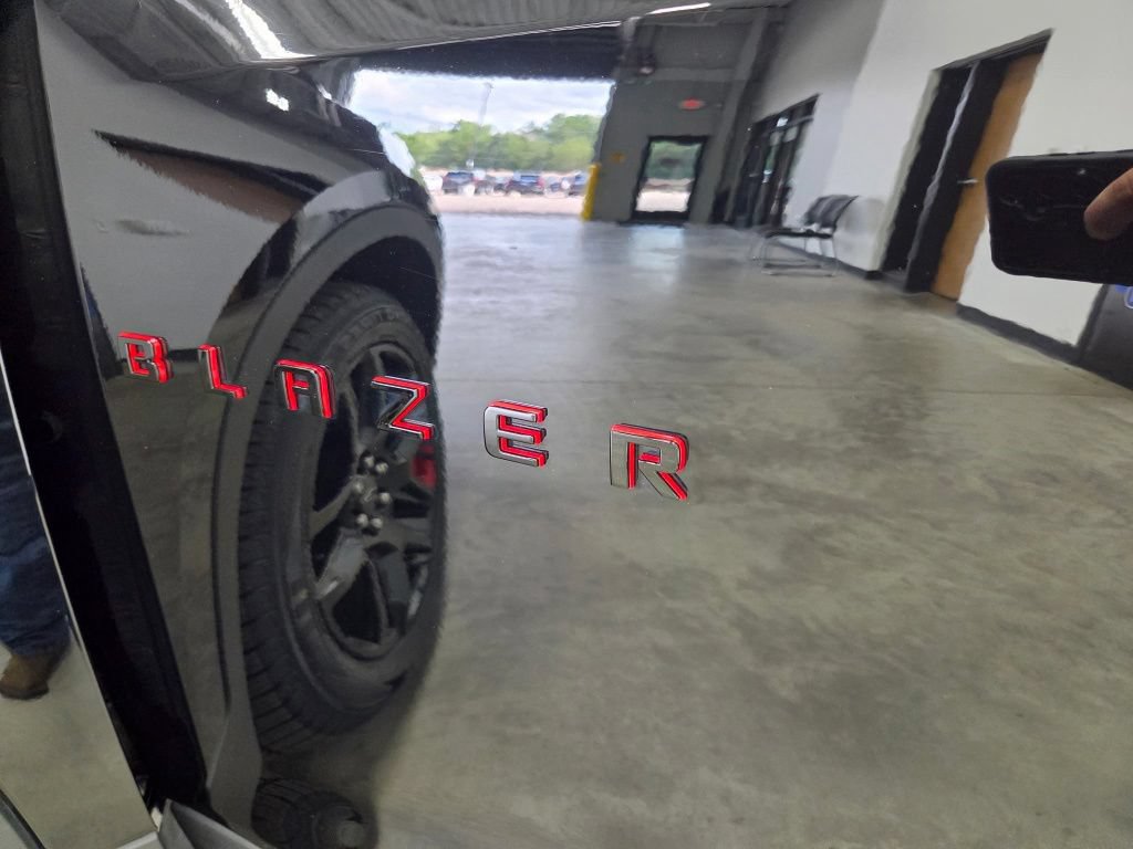 Used 2021 Chevrolet Blazer LT w/ Redline Edition AWD/4WD image 14