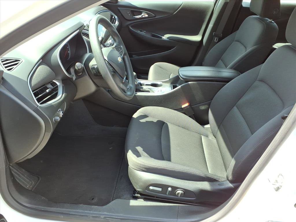 Used 2024 Chevrolet Malibu LT FWD image 11