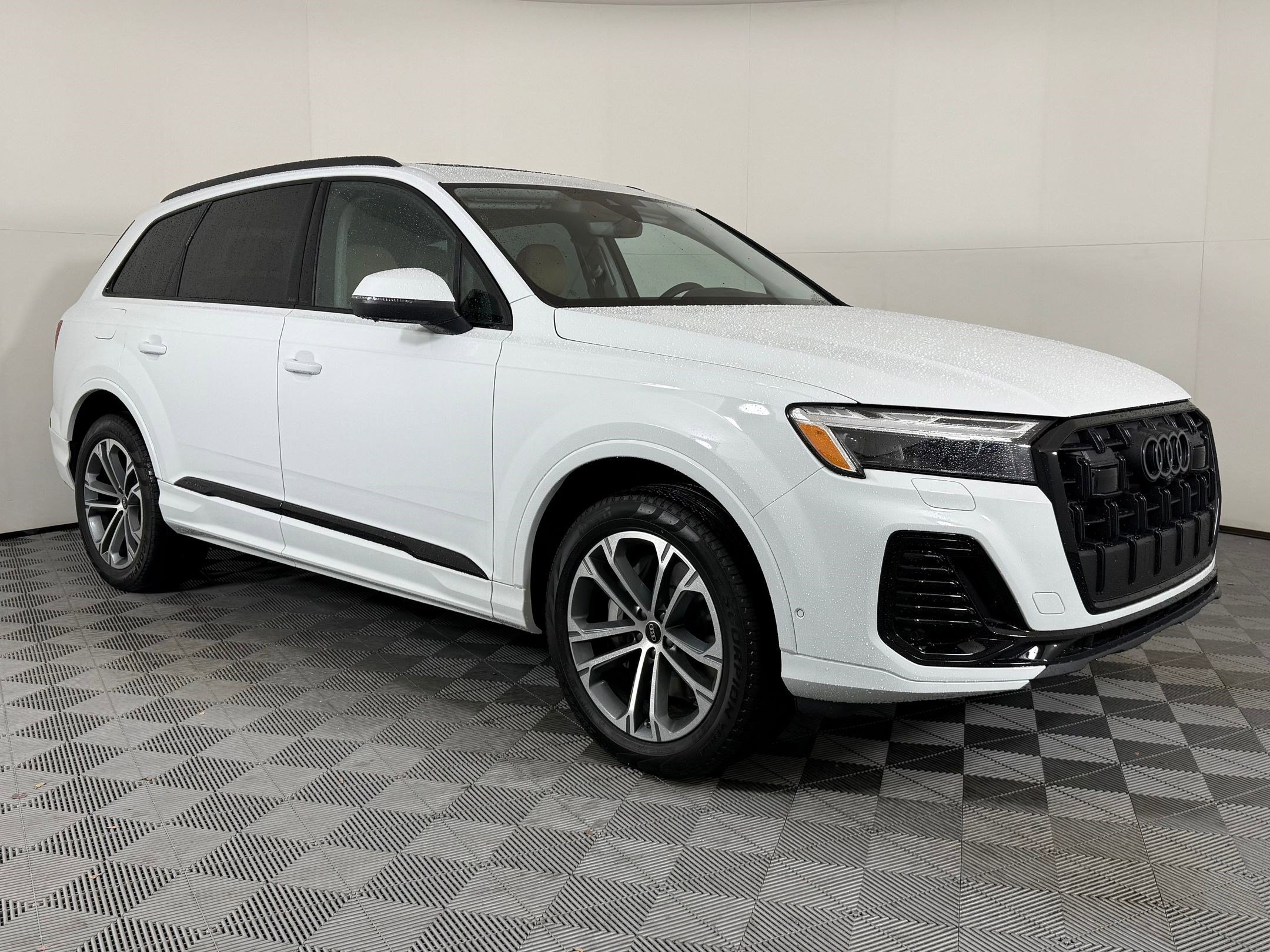 New 2026 Audi Q7 2.0T Premium image 7