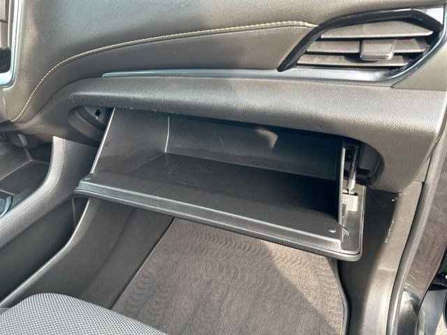 Used 2020 Chevrolet Traverse LT image 44