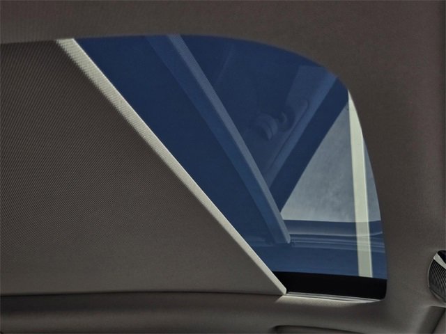 Certified 2025 Kia Sorento S w/ Panoramic Sunroof Package image 9