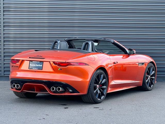 Used 2022 Jaguar F-TYPE R image 7