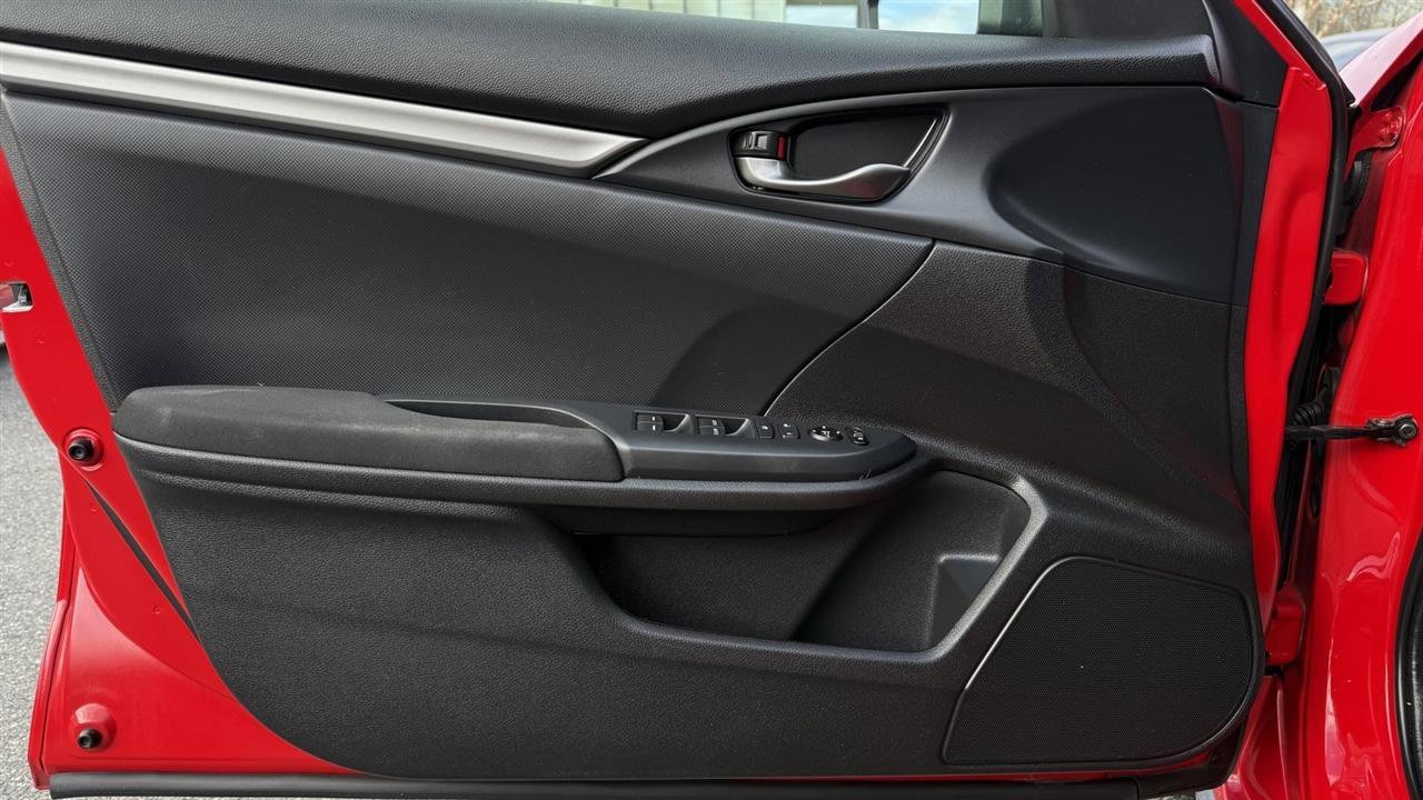 Used 2018 Honda Civic Sport image 20