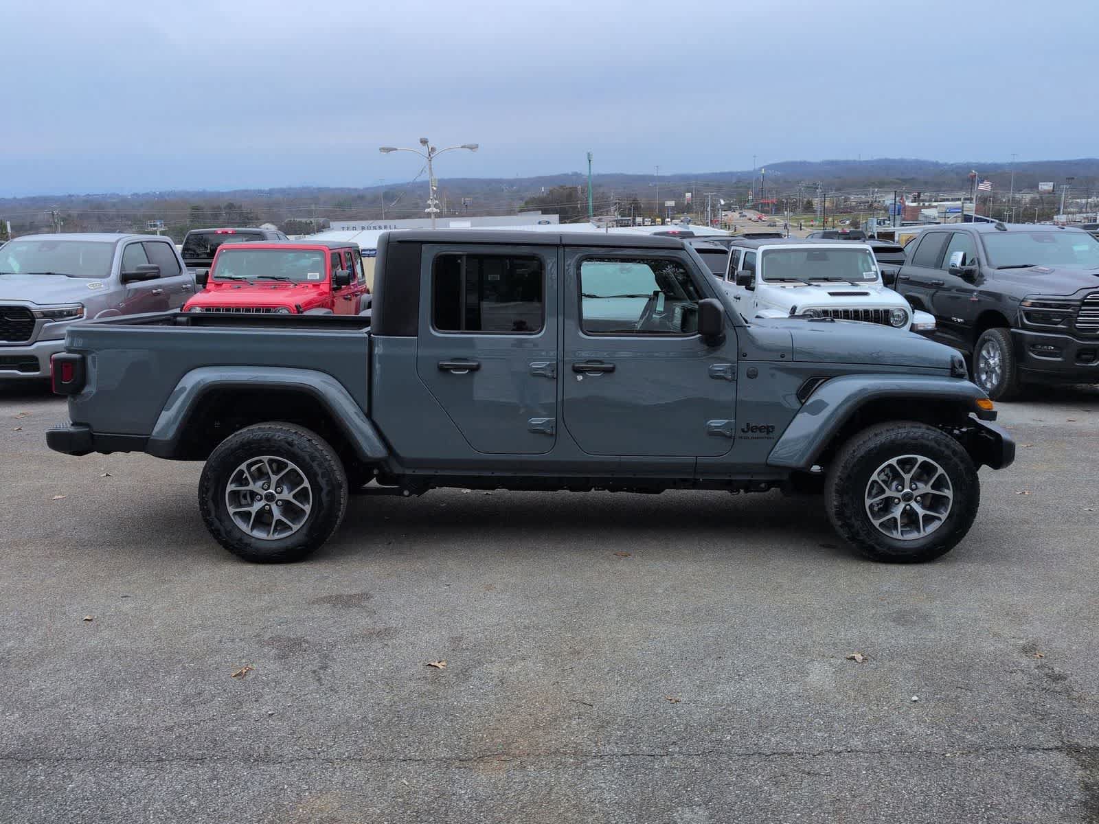 New 2026 Jeep Gladiator Sport AWD/4WD image 9