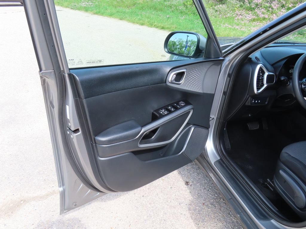 Certified 2024 Kia Soul LX w/ Option Group 015 FWD image 26