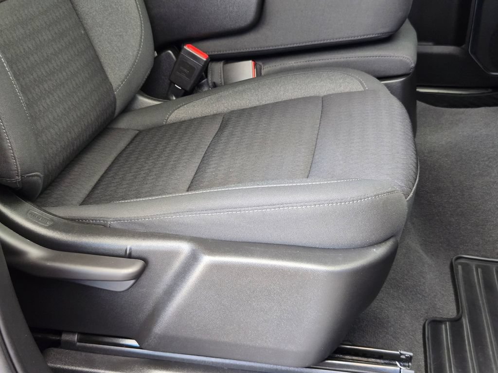 Used 2023 Chevrolet Silverado 1500 LT AWD/4WD image 26