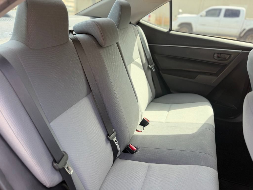 Used 2015 Toyota Corolla L FWD image 14