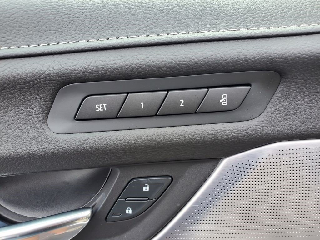 Certified 2025 Cadillac CT4 Premium Luxury AWD/4WD image 19