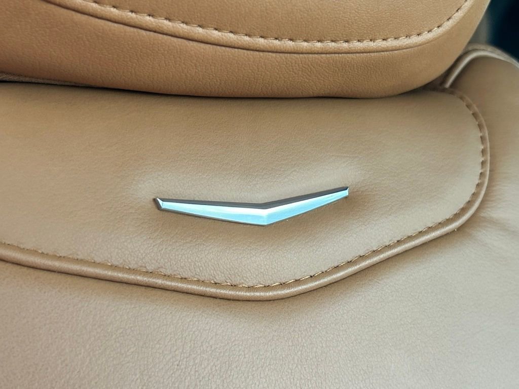 Used 2023 Cadillac XT4 Sport FWD image 53