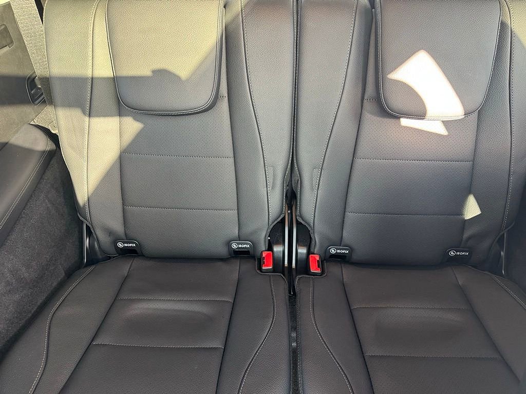 Used 2024 Mercedes-Benz GLS 450 4MATIC image 33