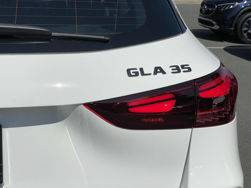 Used 2025 Mercedes-Benz GLA 35 AMG 4MATIC image 7
