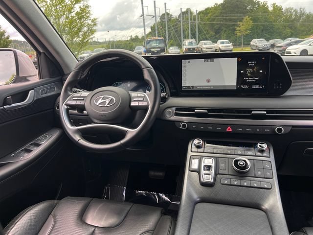 Used 2024 Hyundai Palisade Limited FWD image 19