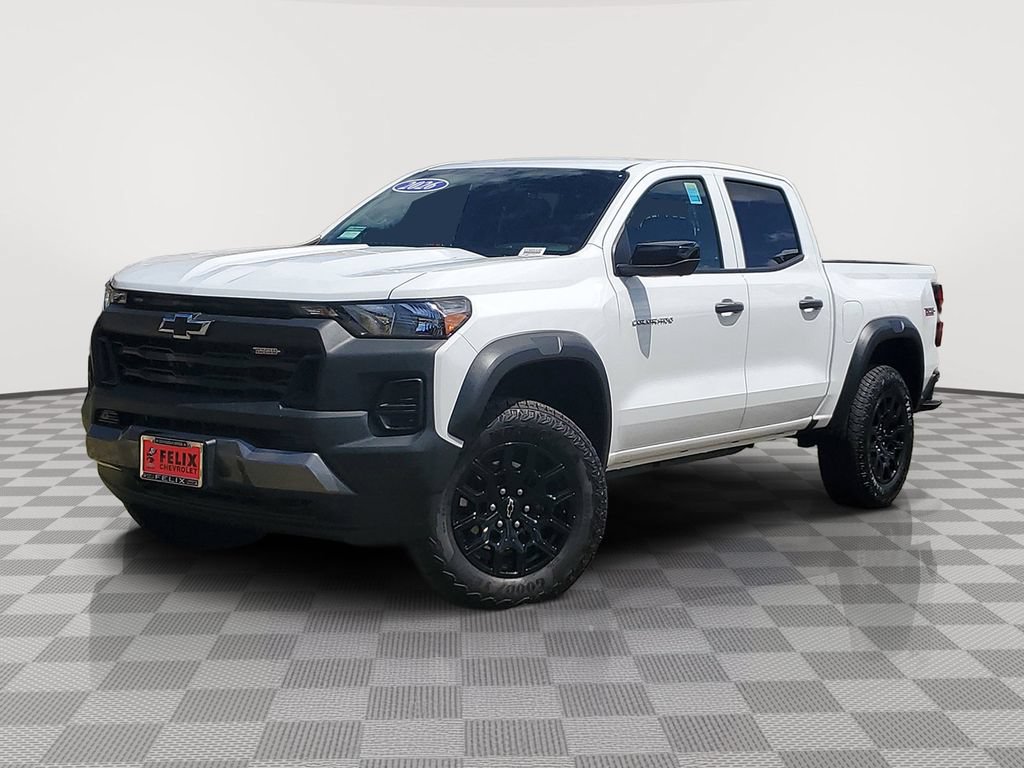 Used 2026 Chevrolet Colorado Trail Boss AWD/4WD image 2
