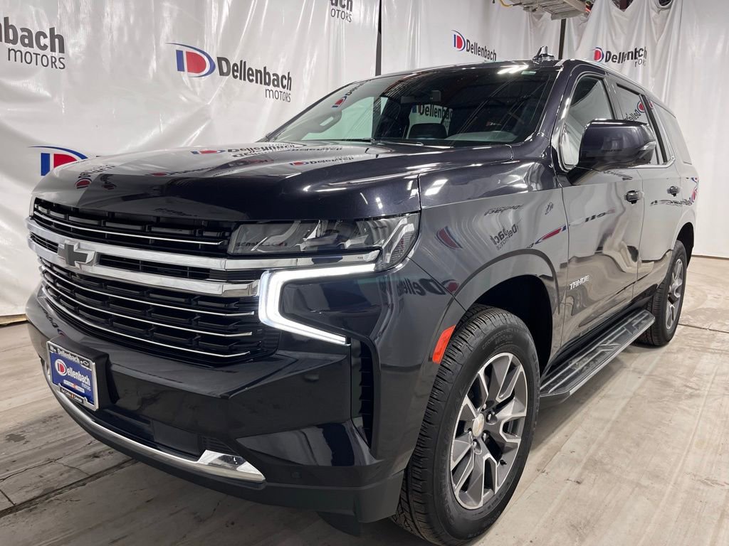 Used 2022 Chevrolet Tahoe LT w/ LT Signature Package AWD/4WD image 3