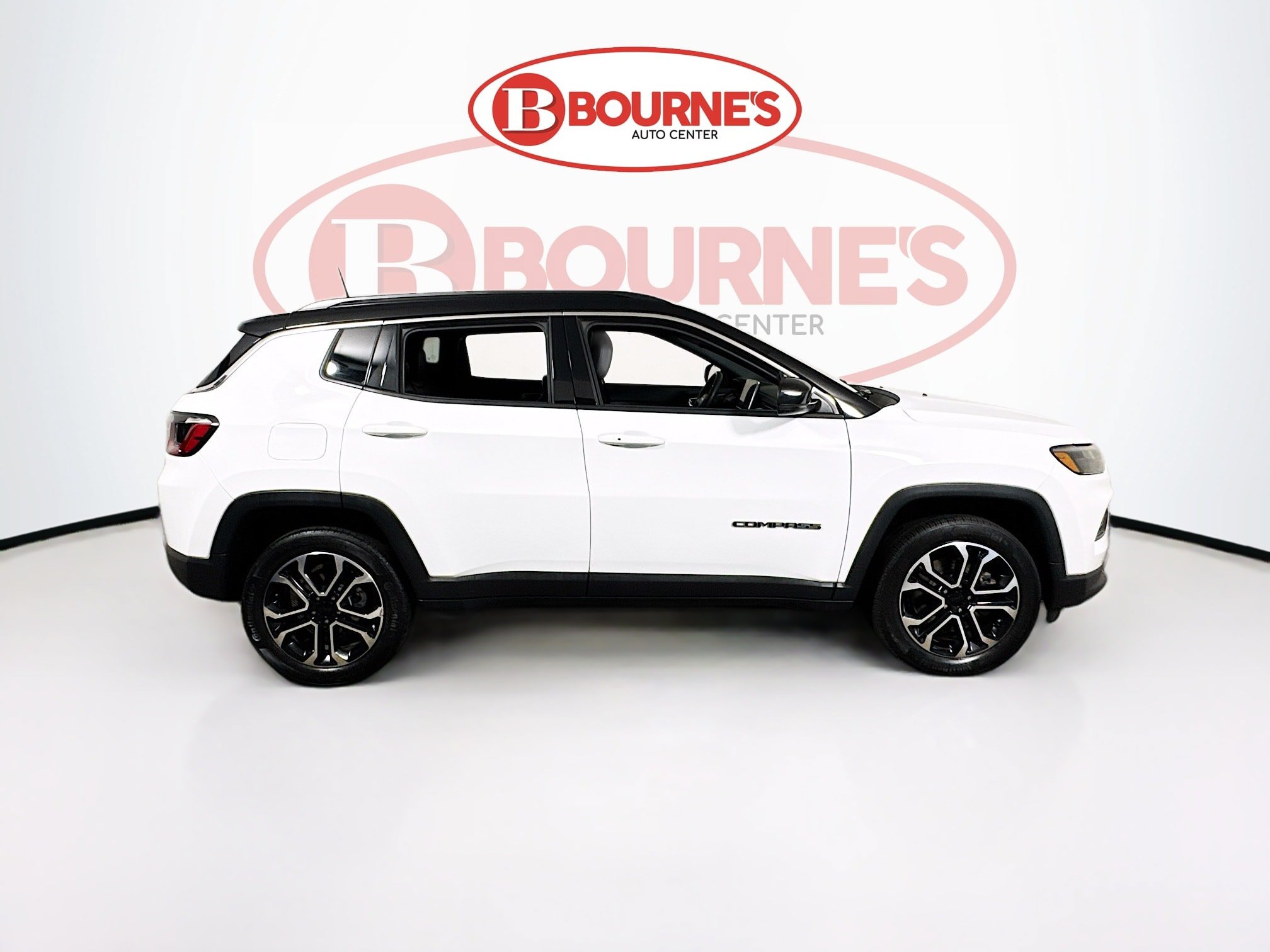 Used 2023 Jeep Compass Limited AWD/4WD image 10