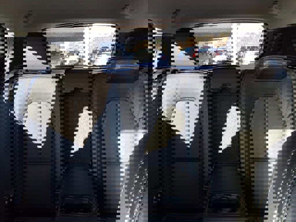 New 2026 Volvo XC40 B5 Core w/ Climate Package image 16