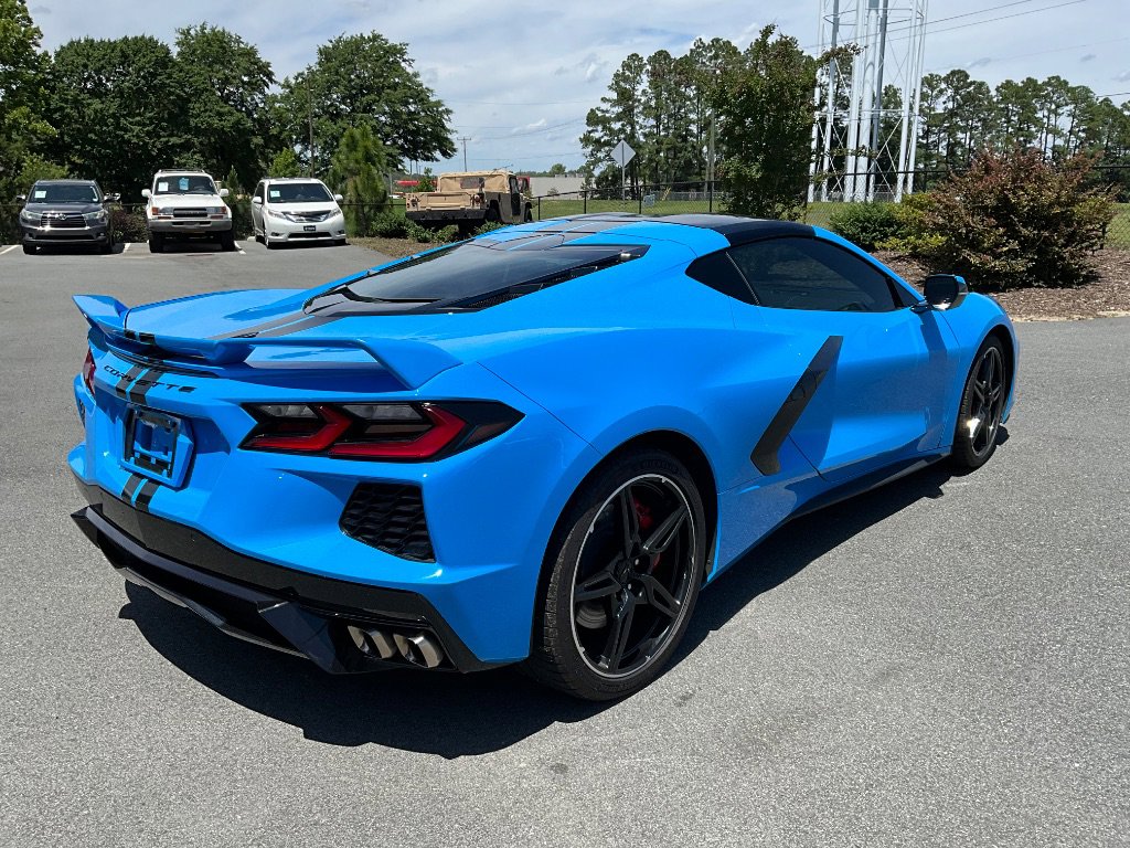 Used 2022 Chevrolet Corvette Stingray Coupe w/ Z51 Performance Package image 4