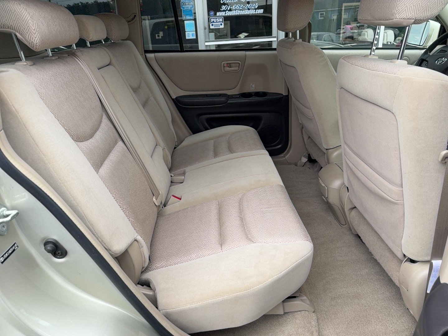 Used 2003 Toyota Highlander 4WD V6 w/ Appearance Pkg image 20