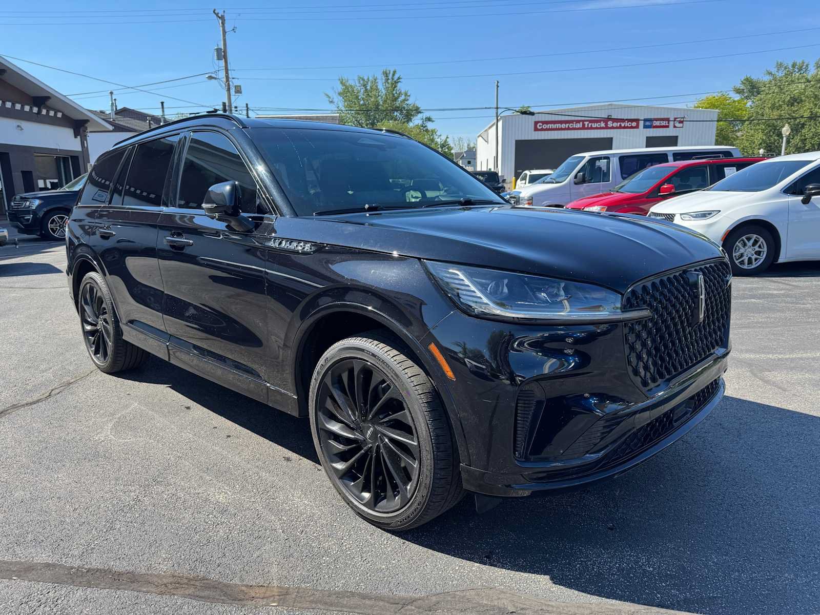 Used 2025 Lincoln Aviator Reserve w/ Jet Appearance Package AWD/4WD image 16