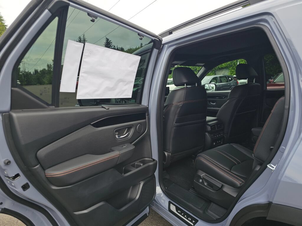New 2026 Honda Pilot TrailSport image 18