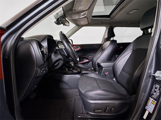 Used 2022 Kia Soul Turbo image 20