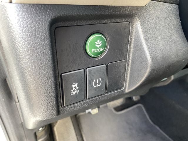 Used 2018 Honda HR-V LX image 20