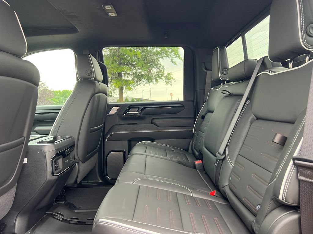 New 2026 GMC Sierra 2500 AT4X w/ LPO, Black Badging Package AWD/4WD image 5