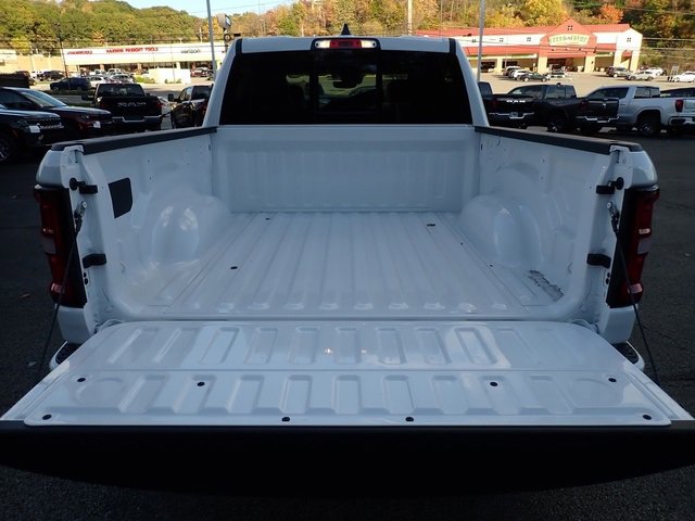 New 2026 RAM 1500 4x4 Crew Cab image 6