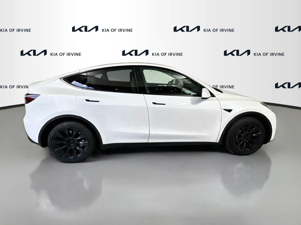 Used 2022 Tesla Model Y Long Range AWD/4WD image 9