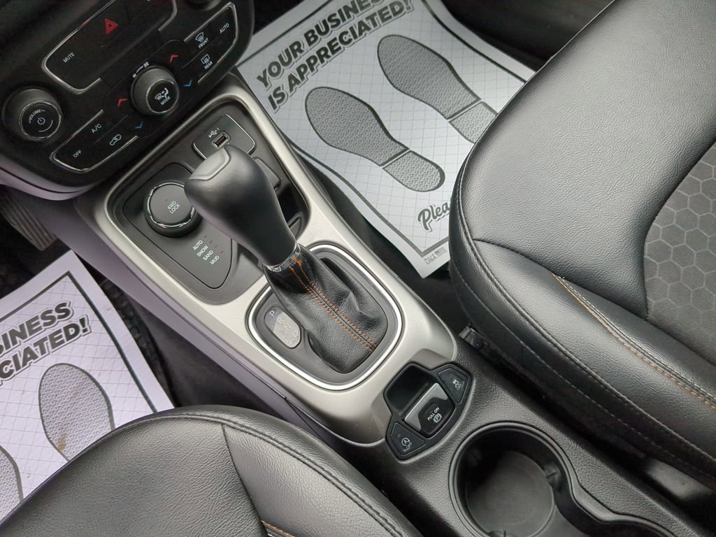 Used 2019 Jeep Compass Latitude w/ Cold Weather Group image 21