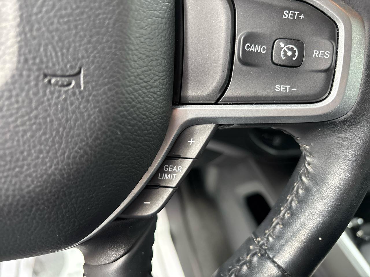 Used 2022 RAM 1500 Big Horn AWD/4WD image 22