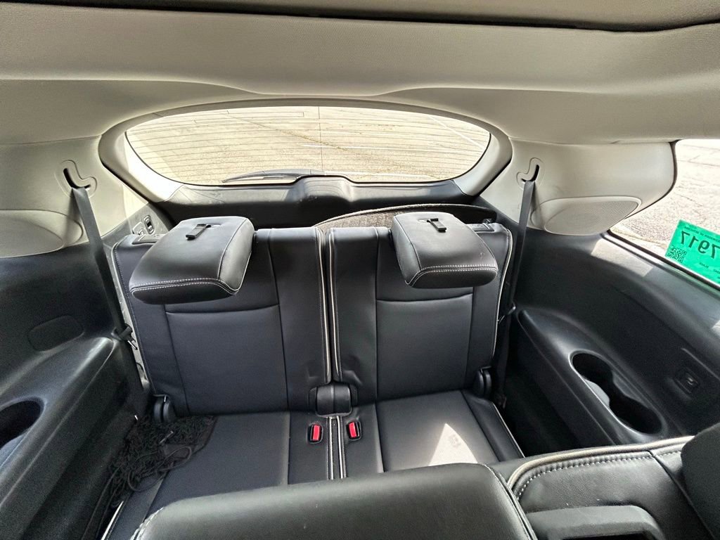 Used 2017 INFINITI QX60 Luxe w/ Deluxe Technology Package image 19