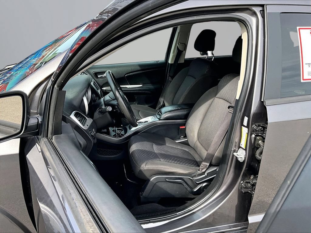 Used 2019 Dodge Journey SE FWD image 26