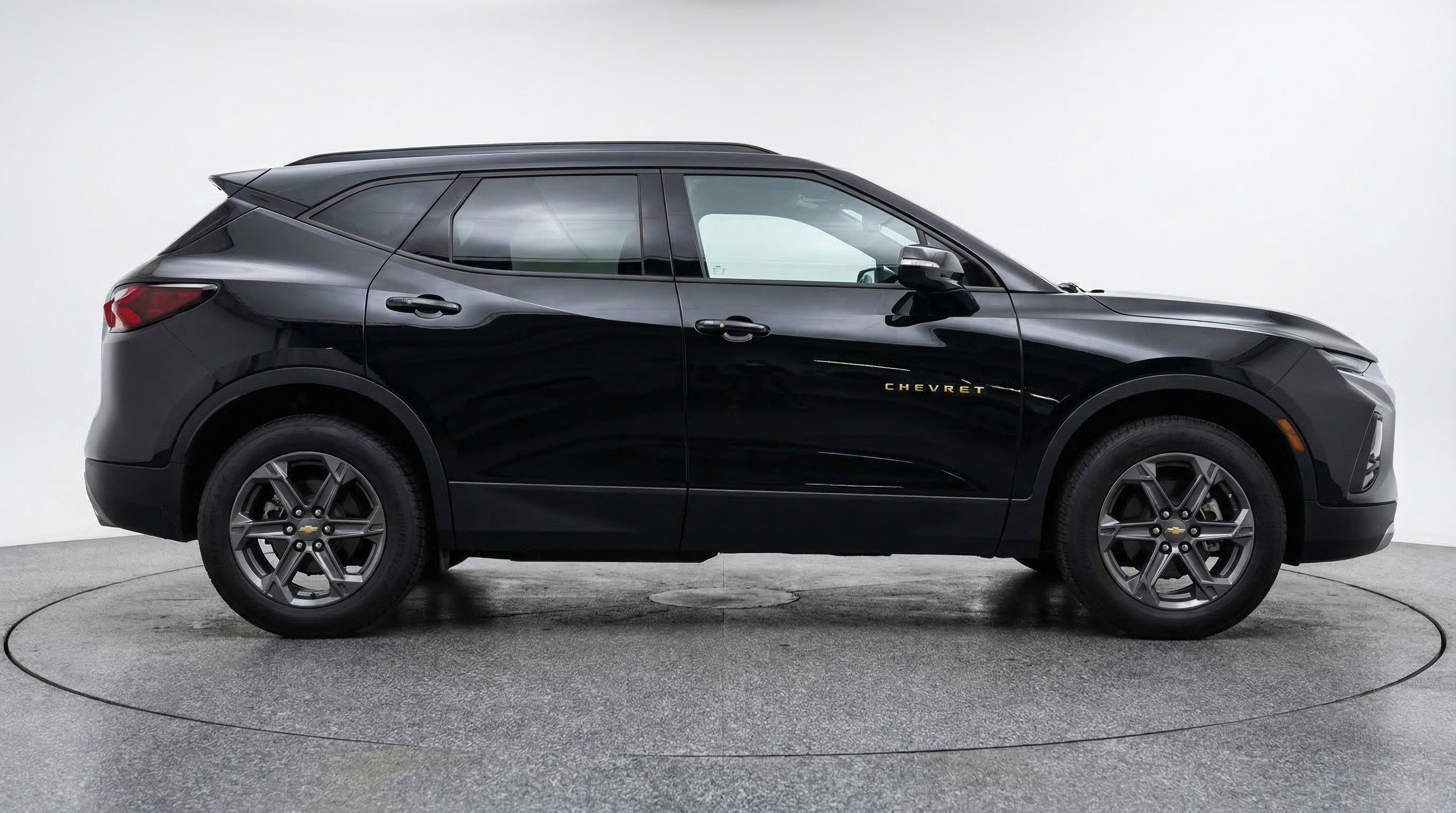 Used 2025 Chevrolet Blazer LT image 11