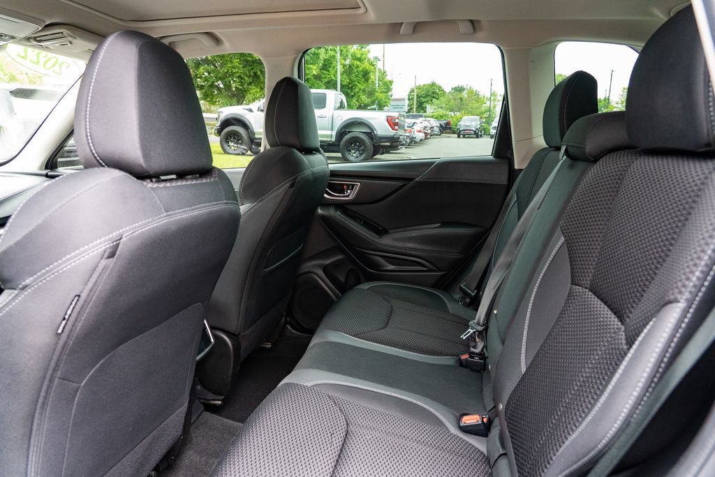 Used 2022 Subaru Forester Premium AWD/4WD image 24