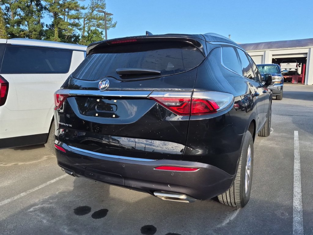 Used 2023 Buick Enclave Essence FWD image 10