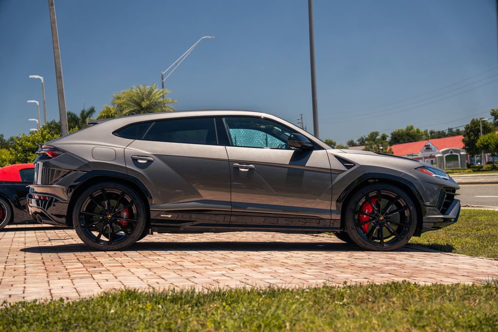 Used 2023 Lamborghini Urus S AWD/4WD image 6