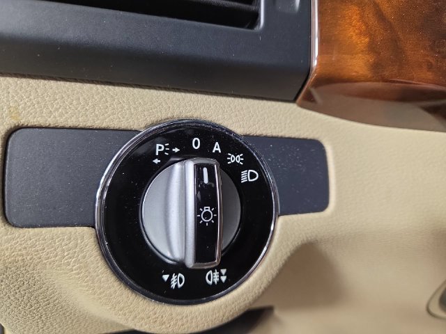 Used 2010 Mercedes-Benz GLK 350 4MATIC image 27