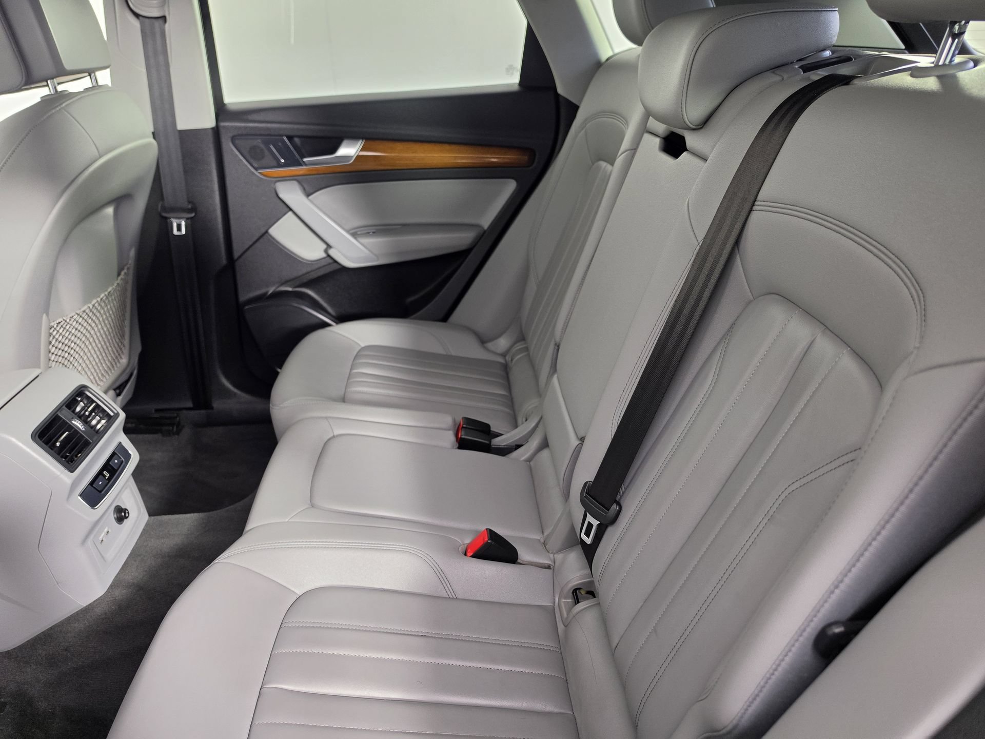 Used 2024 Audi Q5 Premium w/ Convenience Package AWD/4WD image 38
